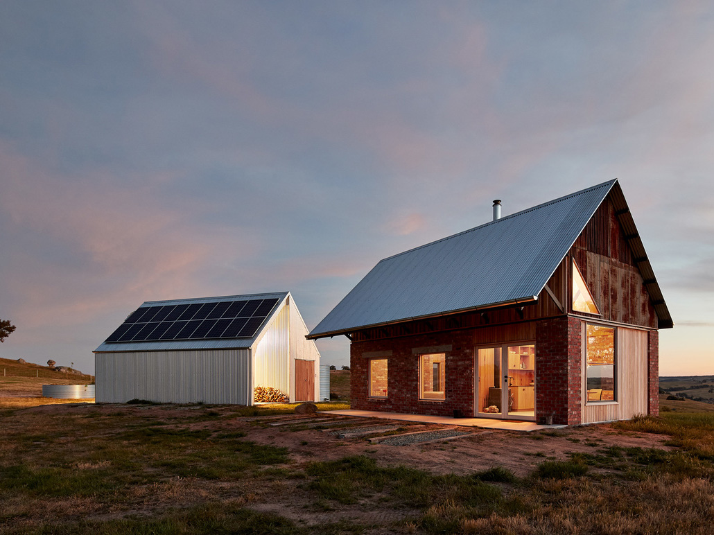 Rugged beauty shines in an off-grid rural house | Architecture & Design