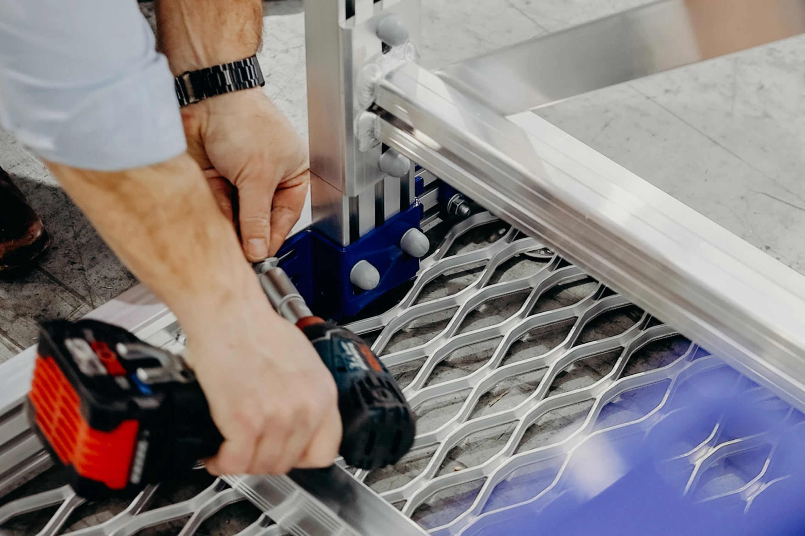 Benefits of using high-strength aluminium in modular access systems ...