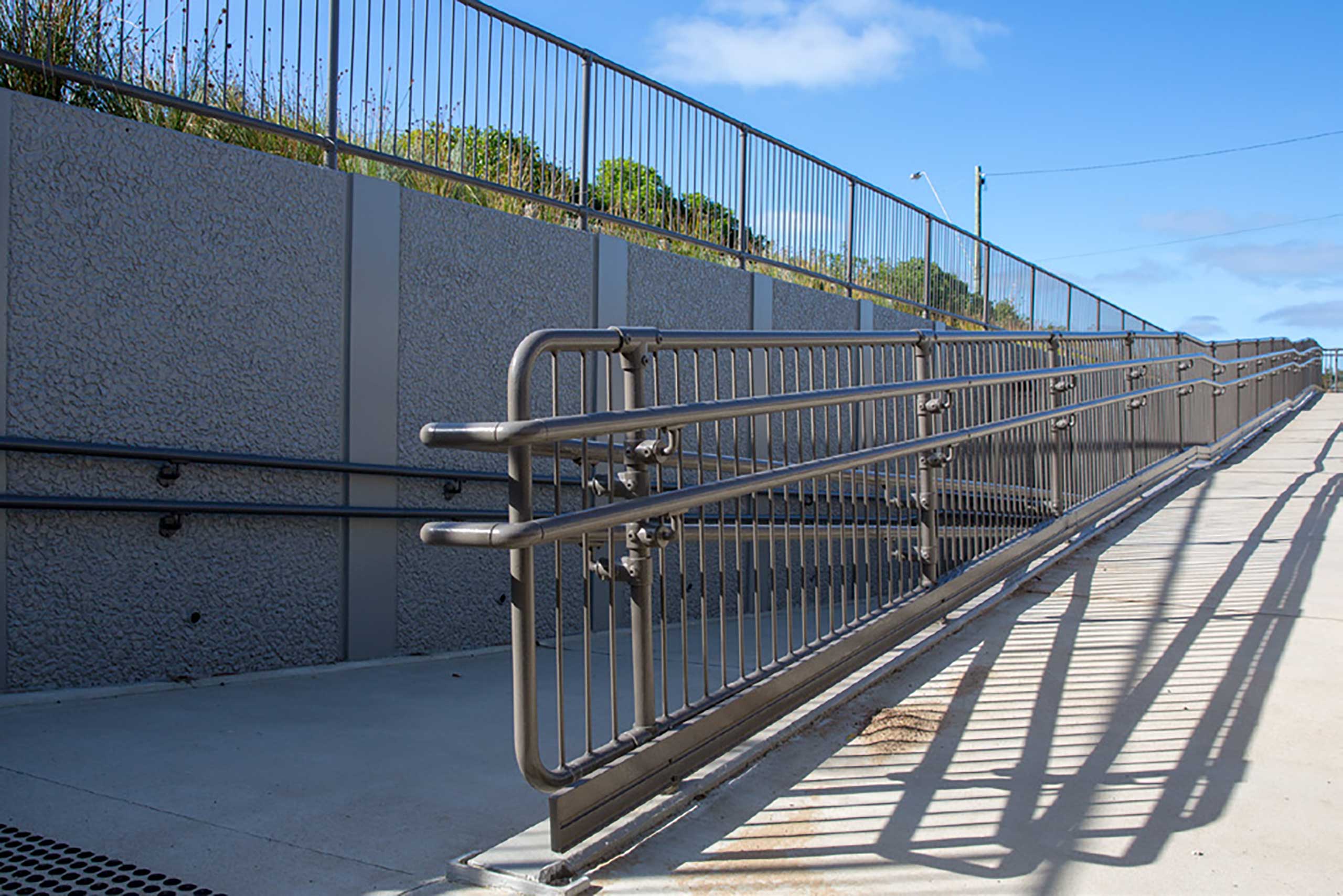 The ultimate guide to handrail & balustrade compliance | Architecture ...