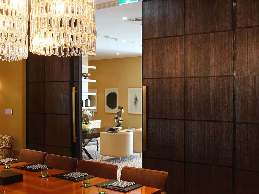 Operable walls allow Rydges hotel to maximise use of space at function ...