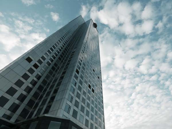 Design a vertical courtyard in the world’s tallest modular building ...