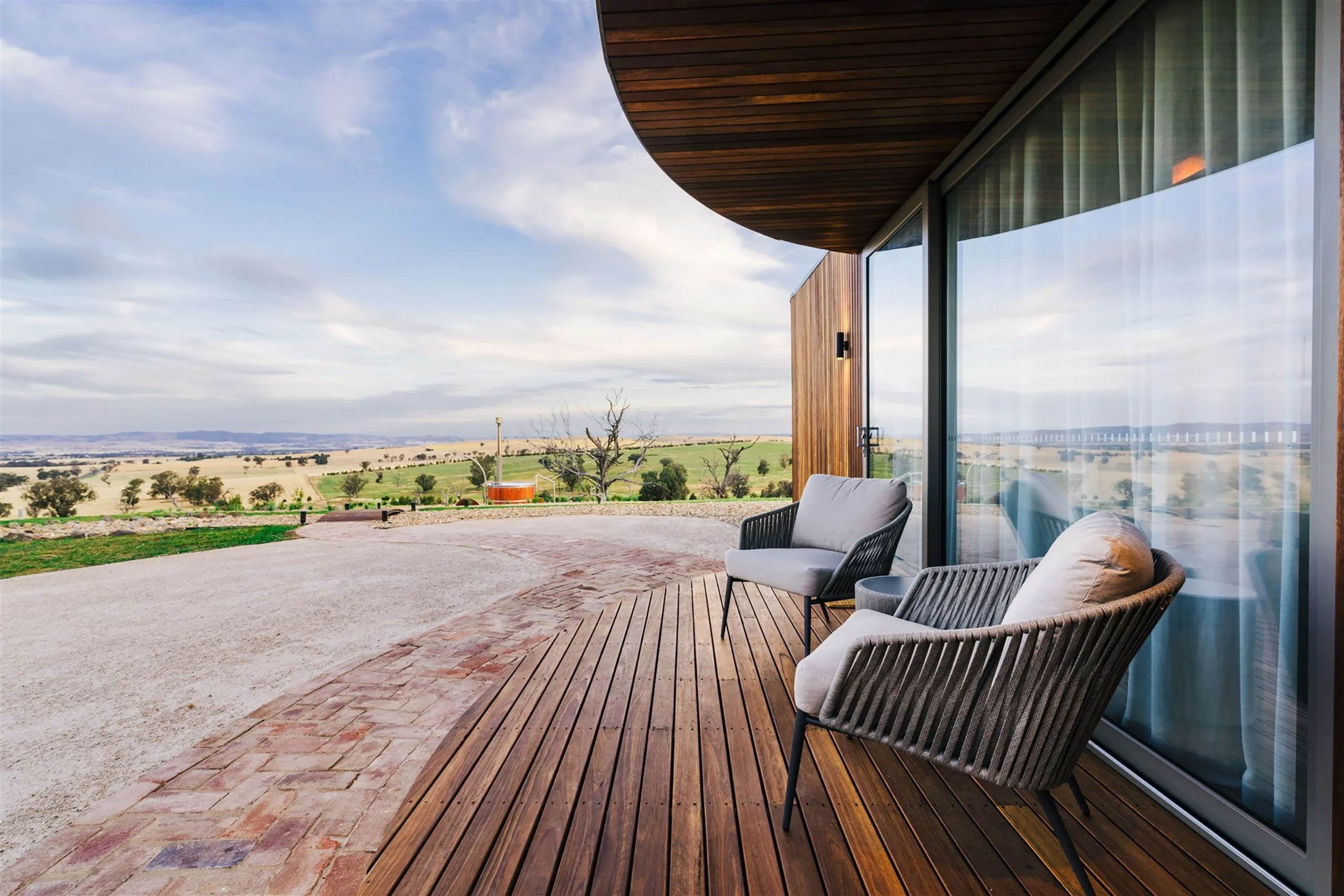 Sustainability trends in hospitality & tourism The 2026 Sustainability Awards' Hospitality & Tourism category recognises designs that seamlessly integrate luxury with environmental stewardship. From passive solar principles and modular construction to adaptive reuse, this award celebrates projects that minimise resource consumption while enhancing guest experiences and community resilience.