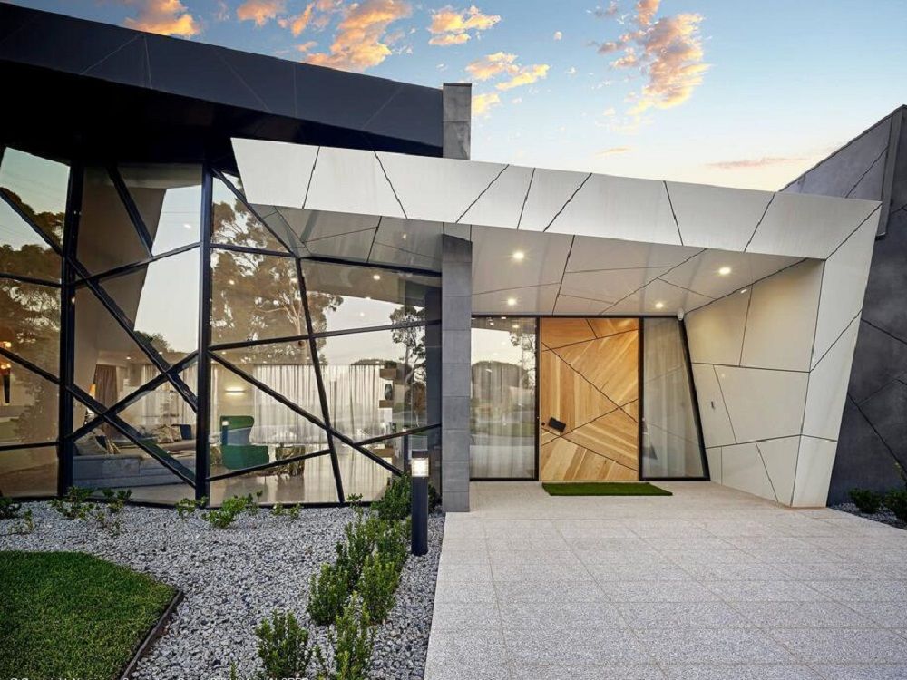 Striking window framing accentuates Melbourne home’s bold form ...