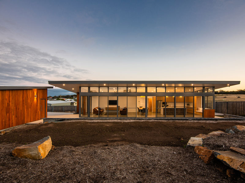 A minimalist beach shack in remote Tasmania | Architecture & Design
